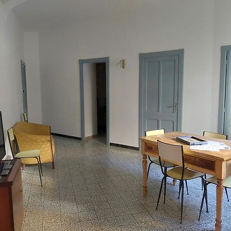Casa Vacanze Zarinu Orgosolo Luaran gambar