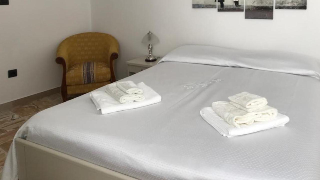 Casa Vacanze Zarinu Orgosolo Luaran gambar