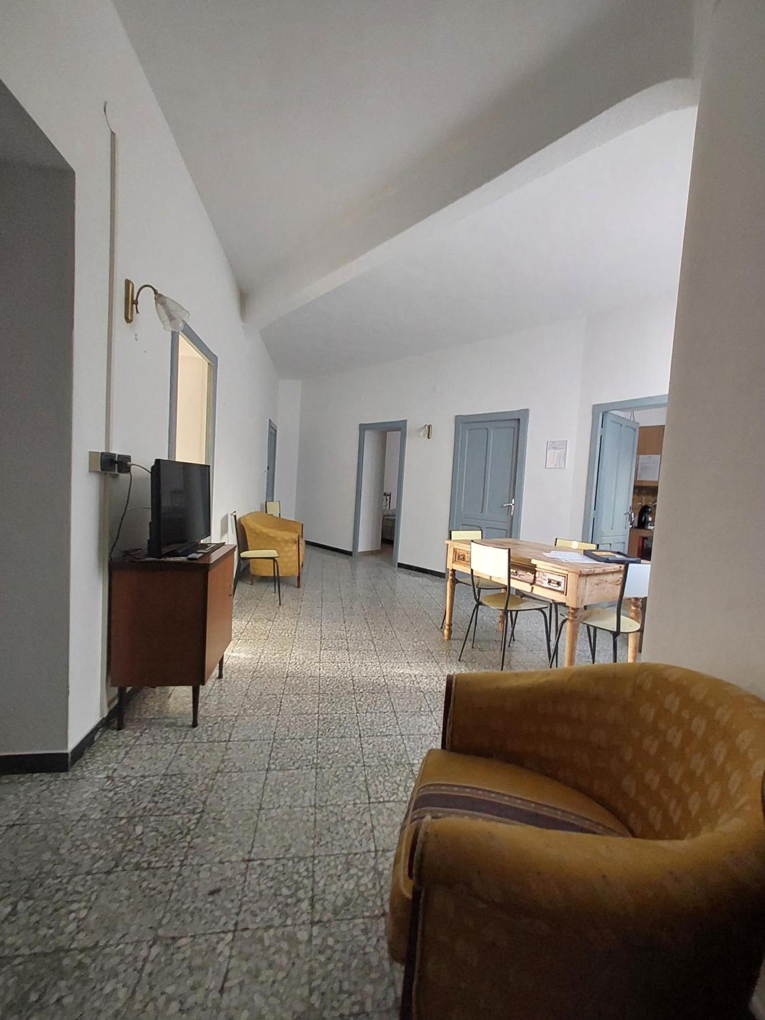 Casa Vacanze Zarinu Orgosolo Luaran gambar