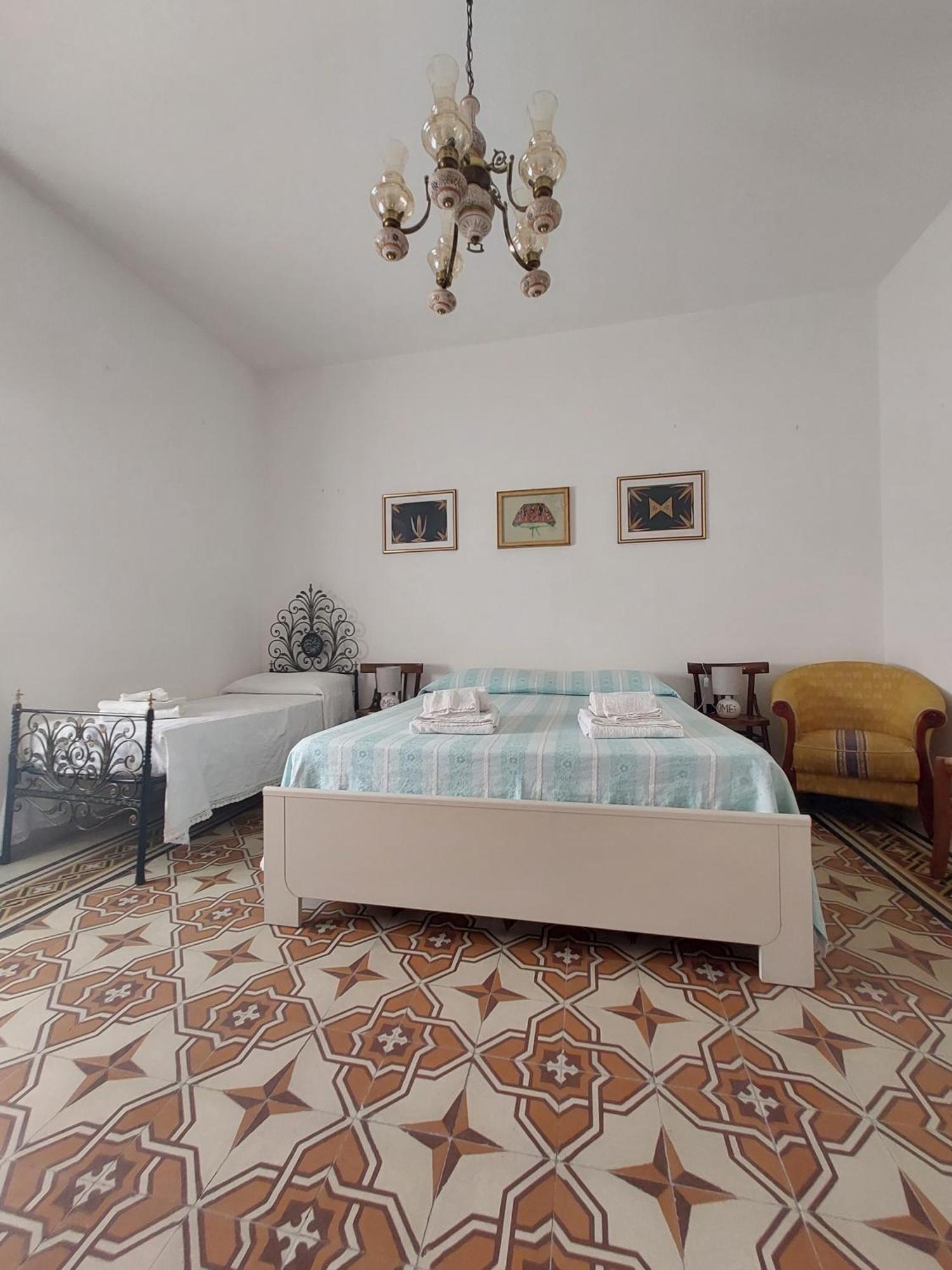 Casa Vacanze Zarinu Orgosolo Luaran gambar
